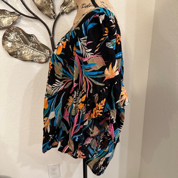 Terra & Sky Black Floral Blouse – Size 1X - Picture 3 of 5
